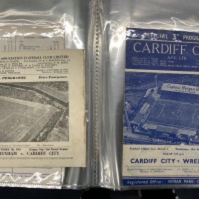 Cardiff City 58/59 + 63/64 Football Programmes: 20 from 58/59 with some homes having score to cover, Scunthorpe away dated 29/11 + 4 pager with tape mark played later. 63/64 looks complete with 42 League, 1 FA Cup, 3 League Cup, 1 reserve, 1 postponed, handbook and 4 Welsh Cup. (70+)