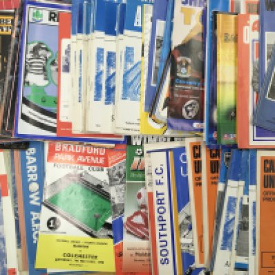 First + Last Football Programmes: Representation from Oxford 61/62, 62/63, Peterborough 59/60, 60/61, Bradford Park Avenue 69/70, 73/74, Barrow 71/72, Workington 76/77 and more. Excellent. (134)