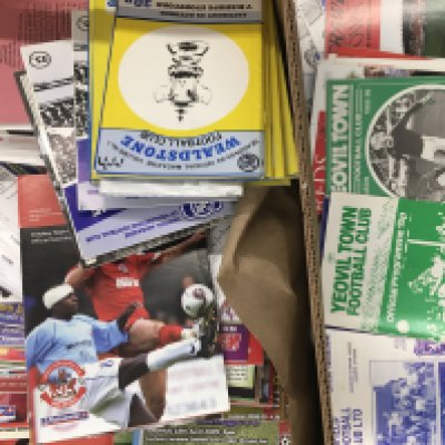 Non League Football Programmes: From the 70s onwards with hundreds of different clubs and competitions. Box with instructions to sell.