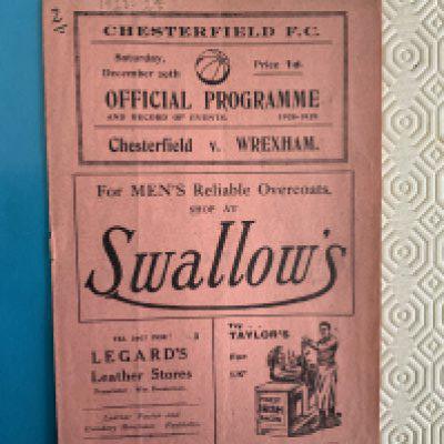 28/29 Chesterfield v Wrexham Football Programme: Good condition league match with ticks and score to team page. Number written at top corner.