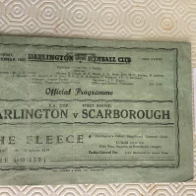 37/38 Darlington v Scarborough FA Cup Football Programme: Good condition first round match with no team changes. Folding.