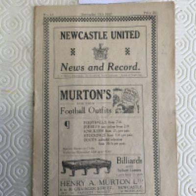 27/28 Newcastle United v Middlesbrough Football Programme: Excellent condition with no team changes.
