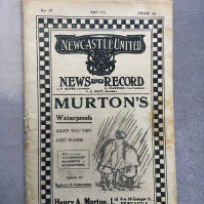 24/25 Newcastle v West Brom Football Programme: Fair/good condition division one match with no team changes.