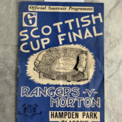 1948 Scottish Cup Final Football Programme: Rangers v Morton played at Hampden Park. Good condition with no team changes. Light crease.