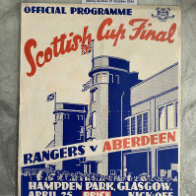 1953 Scottish Cup Final Football Programme: Rangers v Aberdeen played at Hampden Park. Very good condition with no team changes. Lightest fold.