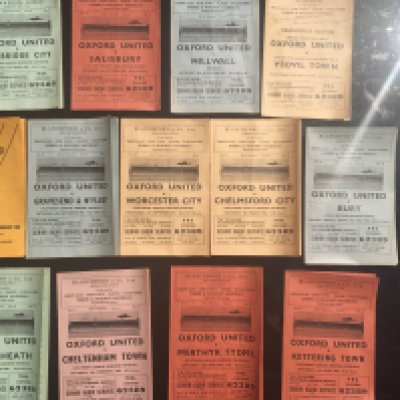 61/62 Oxford United Home Football Programmes: Uniteds last season as Non League team after promotion from the Southern League. Includes trial match and Millwall friendly. Very good. (13)