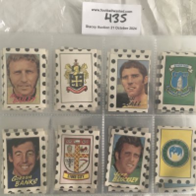 A + BC Football Complete Card Sets: Footballer Superstars 72/73 and Football Club Crests 71/72 both complete of all 23 cards each. Excellent. (46)
