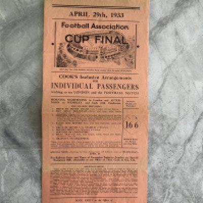 1933 Everton v Manchester City FA Cup Final Travel Hand Bill: Excellent condition Thomas Cook Motor Coach advert from London stations to Wembley with a tour of London food etc for 16 shillings. Excellent condition with folding.