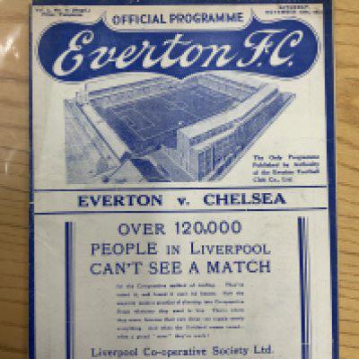 37/38 Everton v Chelsea Football Programme: Very good condition league match dated 13 11 1937. Pencilled team changes. Rusty staple holding firm.