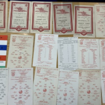 Arsenal Home Reserve + Youth Football Programmes: Must view wide variety to include 48/49 A Team v Ipswich, 66/67 U19 v England Youth. There are 5 single sheet 1960s London FA Cup matches, Kelsey testimonial signed by him, south East Counties, Youth Cup, SJFC. Some harder to obtain friendlies include 65/66 Barnet, 67/68 Cyprus team, 69/70 Omonia, 47/48 Colchester, 53/54 Portuguesa, Anderlecht, 3 reserve matches in 1948 and much more. Good condition. (45+)