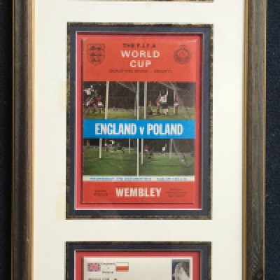 England 1973 Signed Alf Ramsey Framed Display: First day cover for 1973 England v Poland match signed by England Manager Alf Ramsey. Nicely displayed in frame with match programme. Alfs last match as England manager.