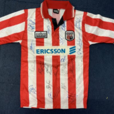 Brentford 1996 - 1998 Signed Football Shirt: Kids size home shirt signed to front by 21 players.