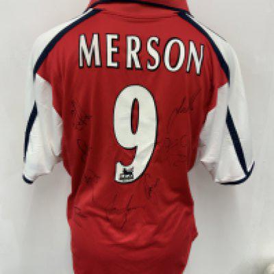 Arsenal 2000 - 2001 Merson Match Worn Seaman Testimonial Football Shirt: Short sleeve red home kit with Dreamcast sponsorship. Rear has Merson number 9 and 8 autographs including Seaman on his testimonial day v Barcelona. C/W the shorts worn on the day which also have number 9. (2)