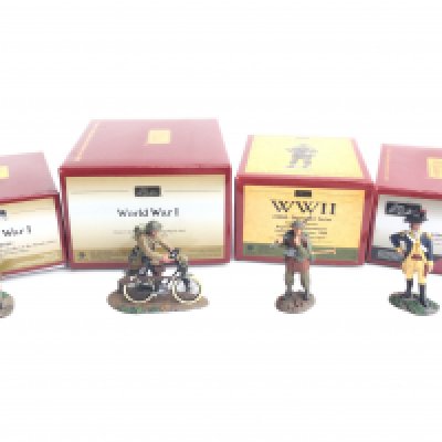 4 X Boxed Britains including WWI. WW2. And Alexander Hamilton.