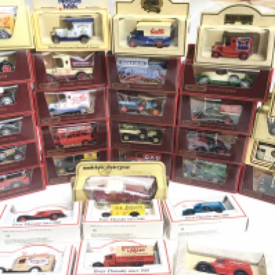 A Box Containing Matchbox Models Of Yesteryear. No Reserve.