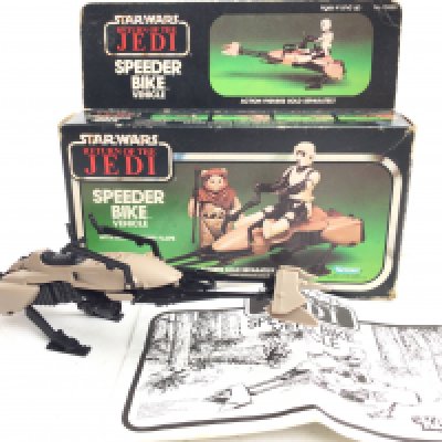 A Boxed Vintage Star Wars The Return Of The Jedi Speeder Bike.