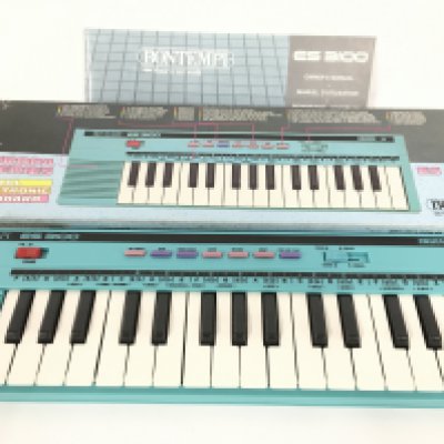 A Boxed Bontempi ES 3100 Keyboard.