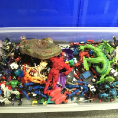 A Box Containing A Collection of Marvel Figures. No Reserve.