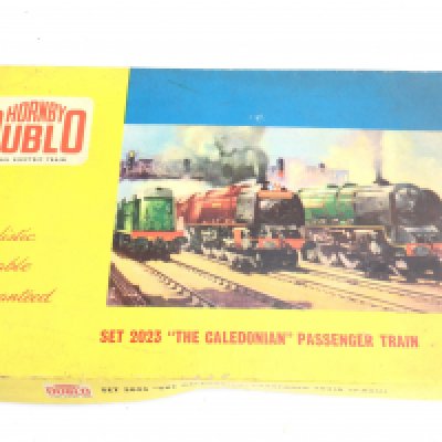 A Boxed Hornsby Duplo 2-Rail Electric Train Set #2023 The Caledonian Passenger Train. No Track. NO RESERVE