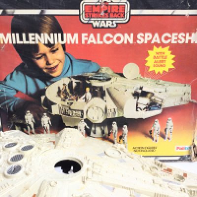 A Boxed Vintage Star Wars The Empire Strikes Back Millennium Falcon. Pats Missing/ Damaged. NO RESERVE