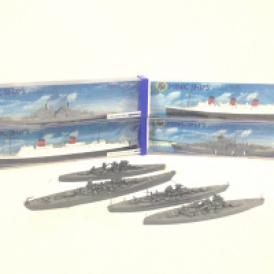 4 X Boxed Minic Ships and 4 plastic Ships. NO RESERVE