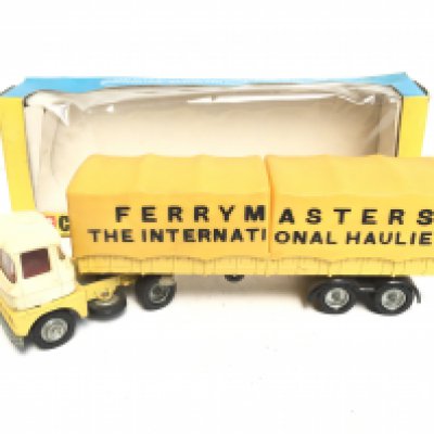 A Boxed Corgi Ferrymasters Scammell Handyman MK.3.Tractor Unit And Trailer. #1147.