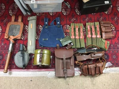 Assorted British military equipment, no reserve