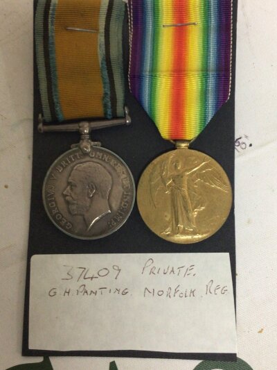 Two I world War Medals awarded to 37409 Pte GH Panting Norf.R