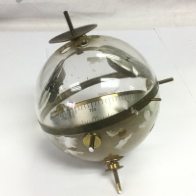 A mid 20th Century Sputnik weather globe, approx width 13cm. Shipping category D.- NO RESERVE