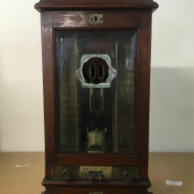 A Victorian W.H .Ells Safechek sovereign change machine. This lot cannot be posted