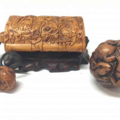 Chinese Netsuke mouse ball, Boxwood netsuke inro with dragon design. Postage category B