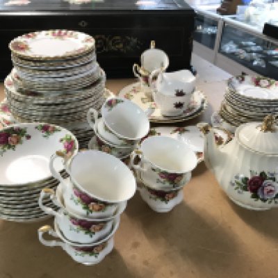 Royal Albert country roses tea set and some other pieces including Colclough. This lot cannot be posted- NO RESERVE