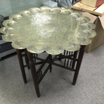 A brass top occasional table, approx diameter 60cm. Shipping category D.- NO RESERVE