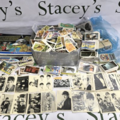 A collection of A+BC trading cards, cigarette cards and tea cards including The Beatles and The Man From UNKLE. Shipping category B.