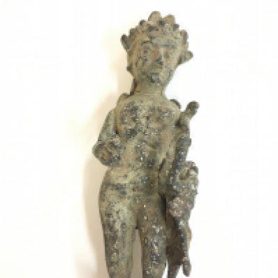 An antique Roman circa 100AD cast bronze figurine depicting the goddess Diana , 12cm tall approximately. Buyer please satisfy themselves with the authenticity of this item before bidding .Postage cat a