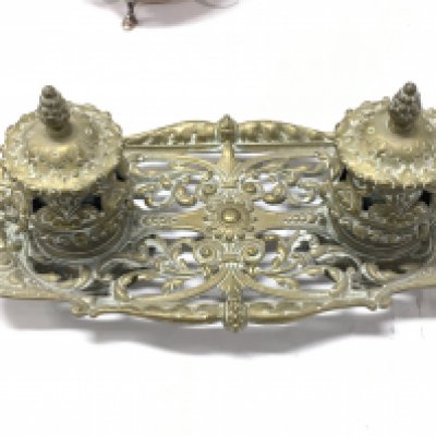 A brass inkwell , 28cm wide. Postage category B- NO RESERVE