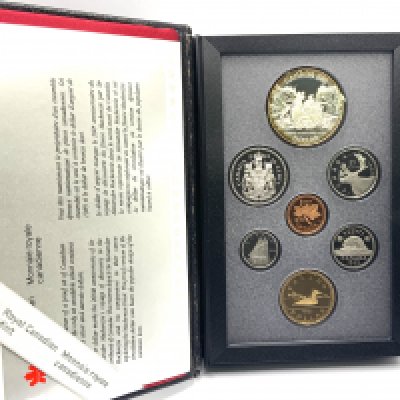 Canadian Royal mint year sets. 1989-1993.