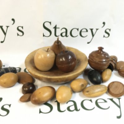 Wooden fruit bowl and wooden ornaments. Postage category C. NO RESERVE