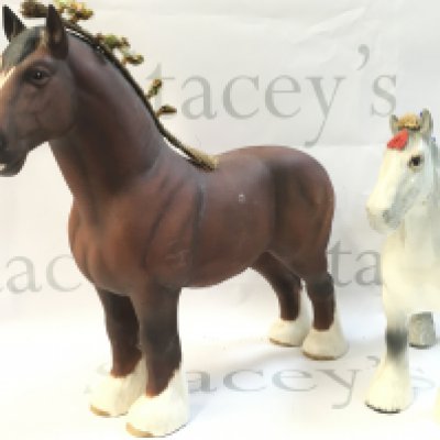 Beswick horse figures Burnham Beauty and white Shire horse , 27 and 21 cm tall. This lot cannot be posted