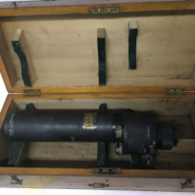 A British Military Prismatic Monocular gunsight in a fitted box. NO RESERVE