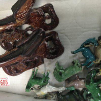 A collection of miniature Chinese export Tang horses and 2 plate holders. Some legs are broken on the Tang horses.