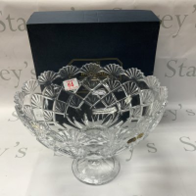 a large lead crystal Bohemia Bewley fruit bowl. (D) with box.