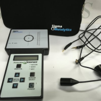 A sigma metalytics precious metal verifier. Postage B
