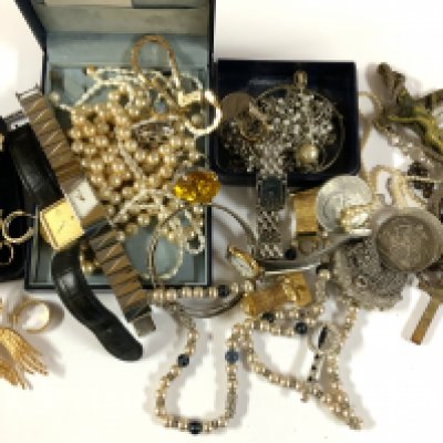 A mixed collection of costume jewellery etc.