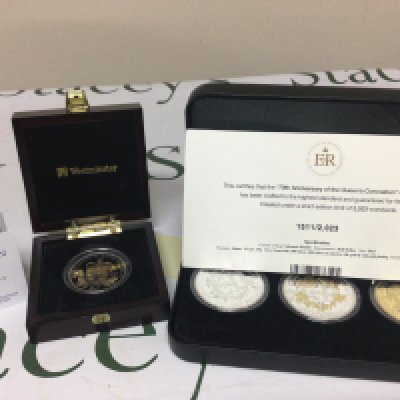 A silver proof five pound coin Jersey Coronation Jubilee a case set of three coins the 70th Anniversary of the Querns Coronation. (2)