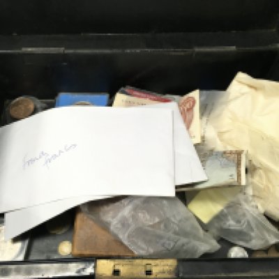 A Collection of world coins and banknotes . Postage category B