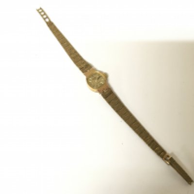 A 9carat gold Rotary watch with attached 9carat gold bracelet. Total weight 15g