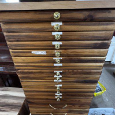 A large custom 16 drawer coin/ collectors chest and various coinage. 67cm x 40cm x 30cm