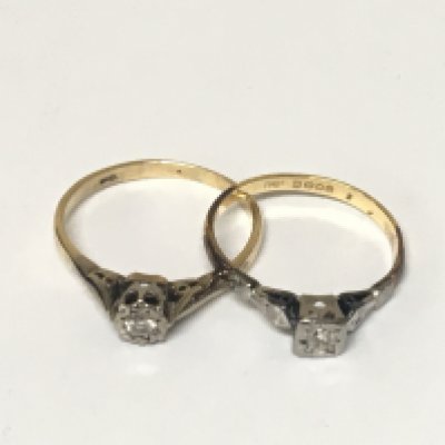Two 18carat gold rings set with small diamonds. 5g