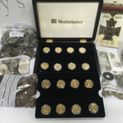 A collection of mixed coinage comprising an American President coin set, used GB coinage etc. Shipping category D.